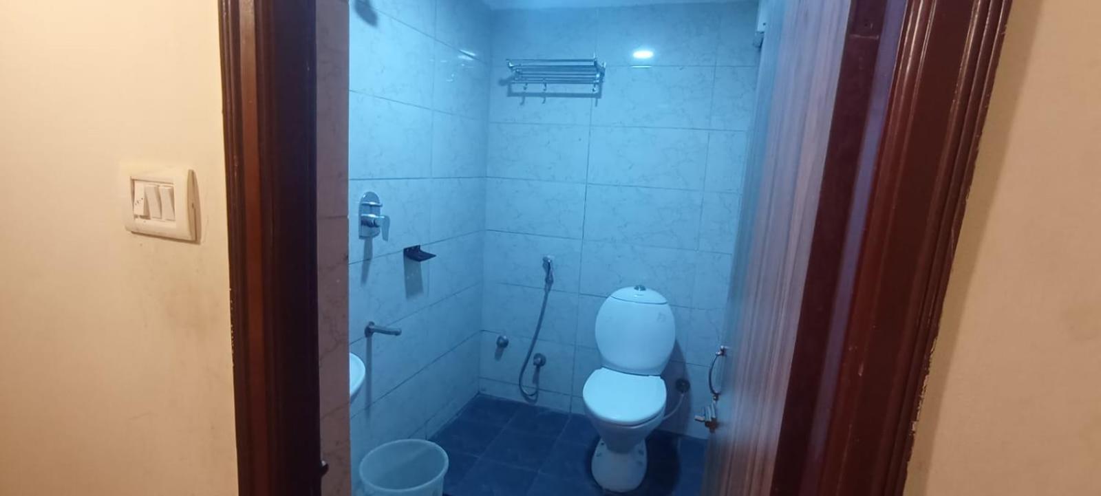 Hotel Raj Meridian, Tambaram Chennai Bagian luar foto